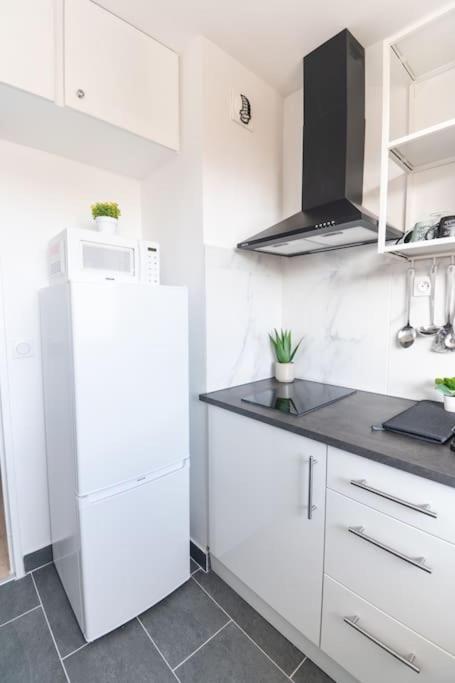 Ferienwohnung Le Citadin-T1-28M2-Pte Paris M7 Le Kremlin-Bicêtre Exterior foto
